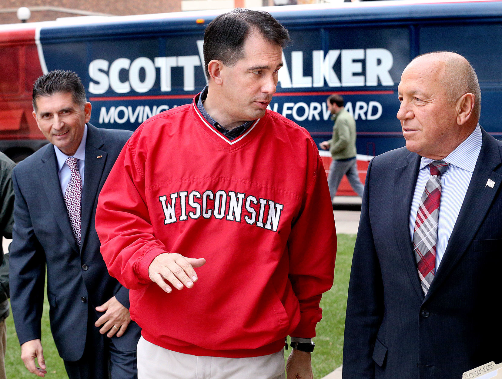 Walker chats with Don Weber in La Crosse